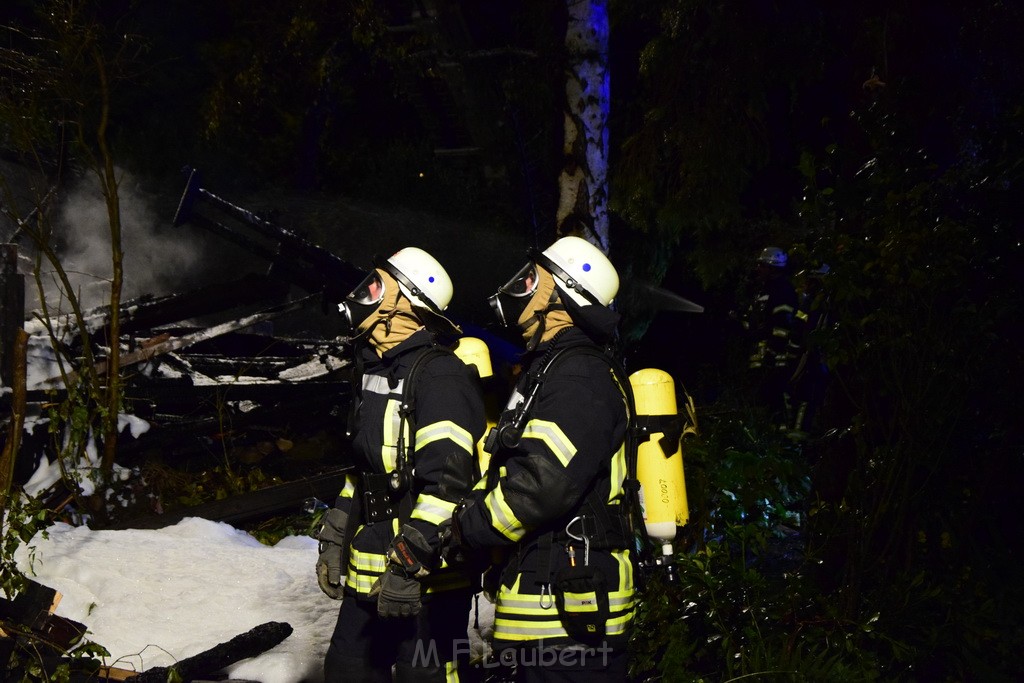 Grossfeuer Einfamilienhaus Siegburg Muehlengrabenstr P0475.JPG - Miklos Laubert